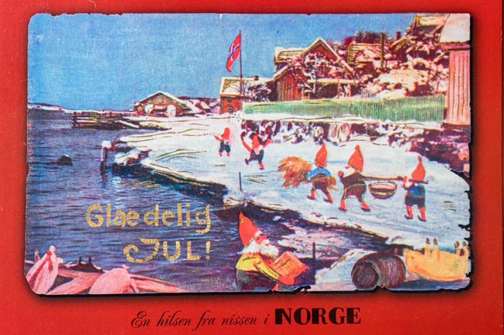 Gammelt julekort med nisser